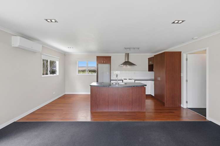 47 Taihiki Road Clarks Beach_32