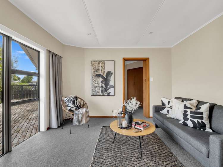 20 Aspiring Avenue Milson_6