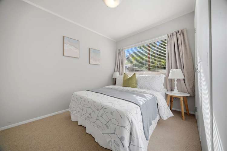 2/7 Newstead Avenue Browns Bay_7