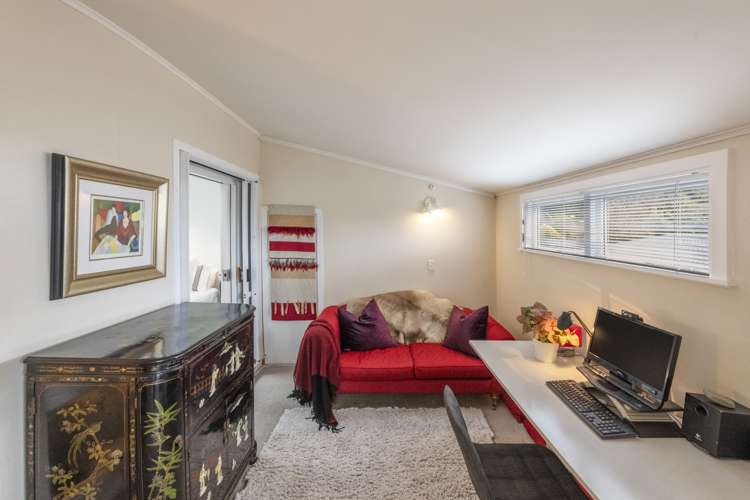 101 Churchill Drive Crofton Downs_11