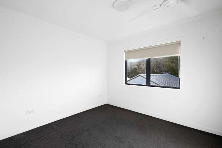 5 Chevalier Court 809 Heaphy Tce 1055_5
