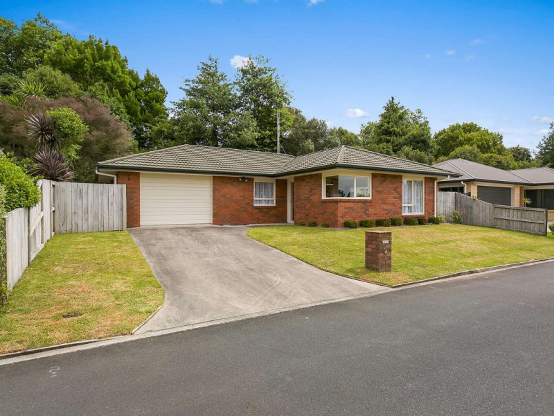 27/2 Grace Avenue Leamington_0