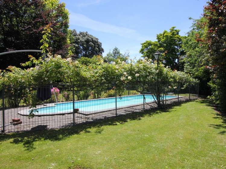 110 Riverbank Road Okoia_11