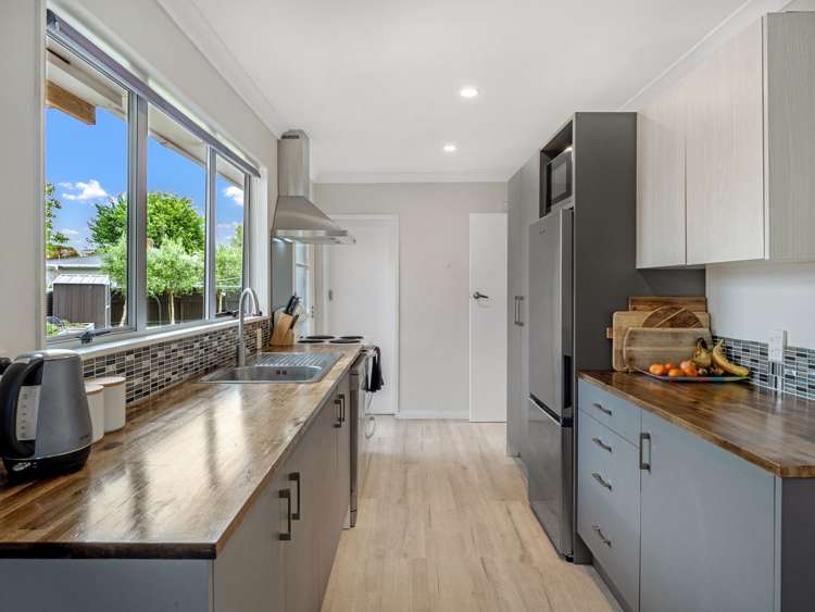 25 Pinedale Parade Milson_5