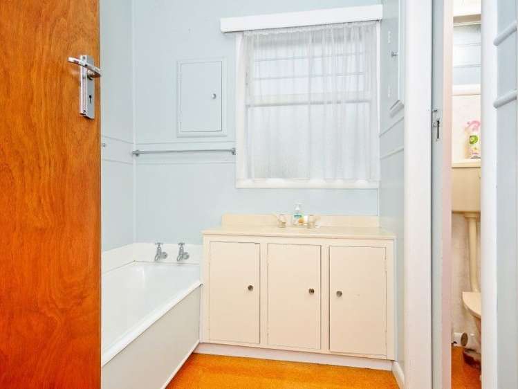 55 Enderley Avenue Enderley_14