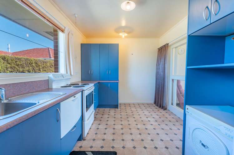 7/94 Avenue Road West End_8