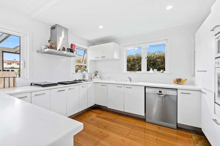 13 Peachgrove Road Te Atatu Peninsula_9