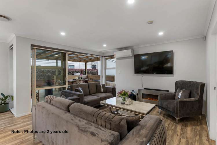 24 Soaring Bird Drive Takanini_11