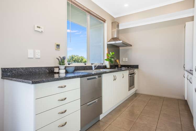 16 Cedarwood Street Woodridge_1