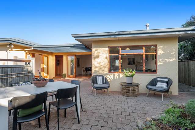 Character Family Home in the Port Hills