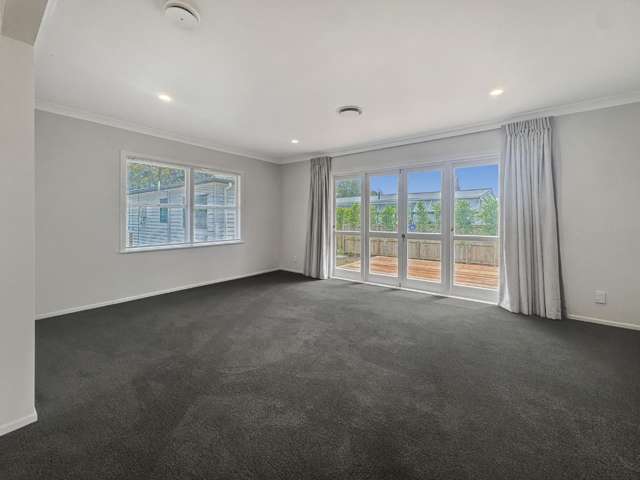 55 Cambridge Road Riverhead_4