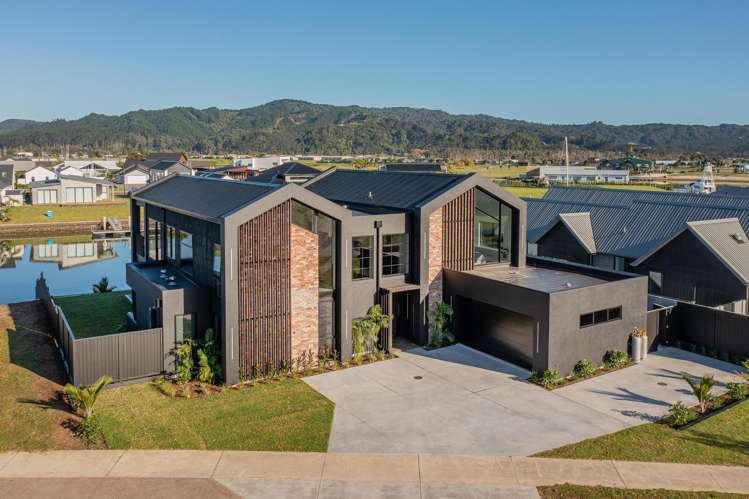 91 Leeward Drive_1