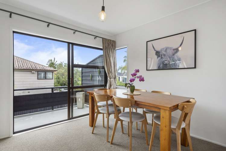 2/14a Commodore Parry Road Castor Bay_9