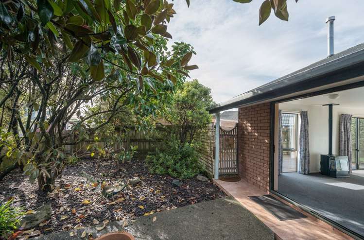 38 Maple Crescent Richmond_10