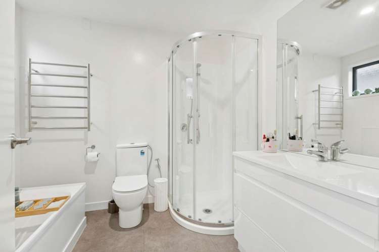 23 Pukanui Avenue Flat Bush_15