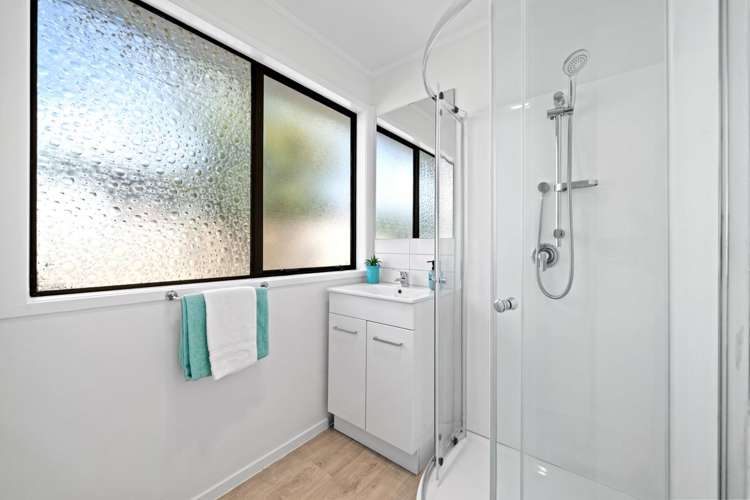 20A McKinstry Avenue Mangere East_15