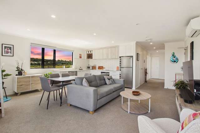 8/1 Coral Tree Avenue Manukau_2