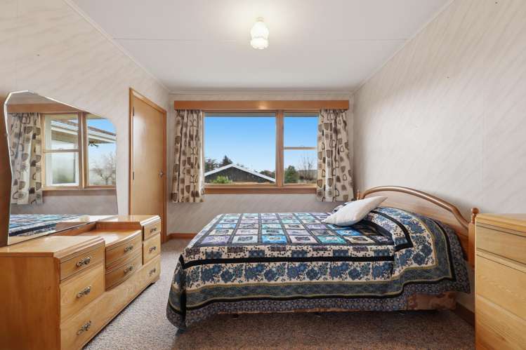 8 Bell Crescent Concord_11