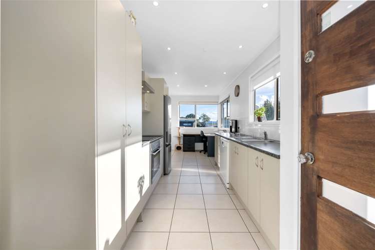 2 Gambare Place Wattle Downs_8