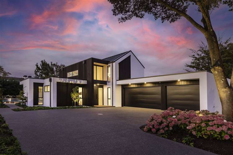 95 Mays Road_0