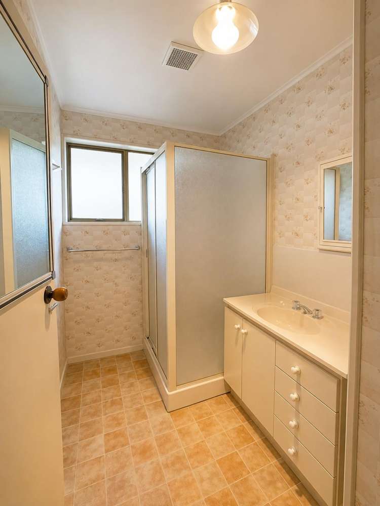 2/9 Manor Place Redwoodtown_4