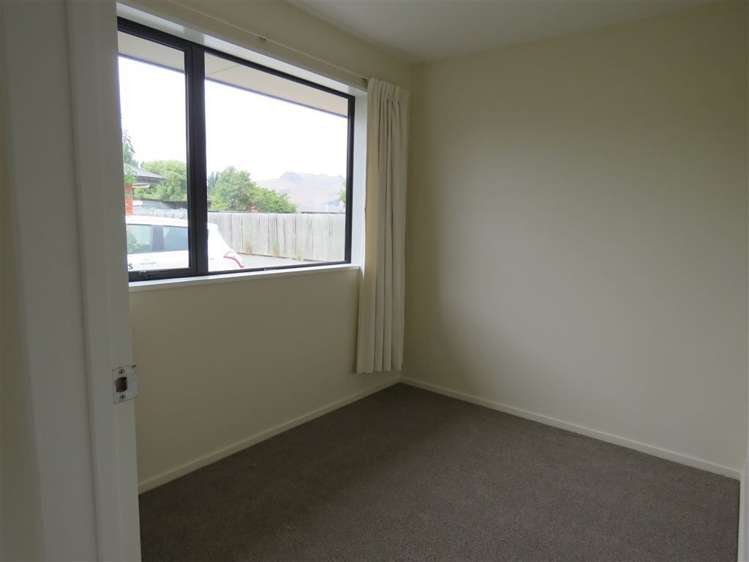 2 Clinton Lane Woolston_5