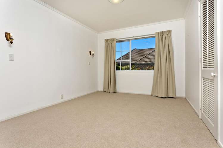 2/10 Jutland Rd Takapuna_7