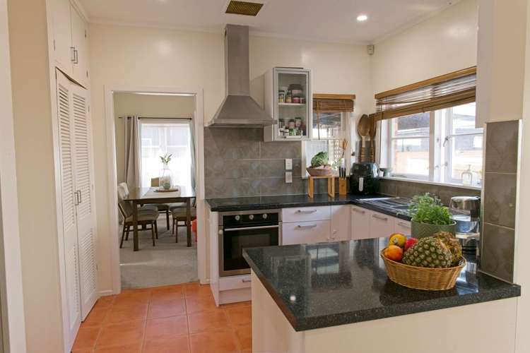 64 Wintere Road Papatoetoe_5