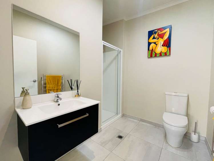 2 Kerewhenua Crescent Hobsonville_7