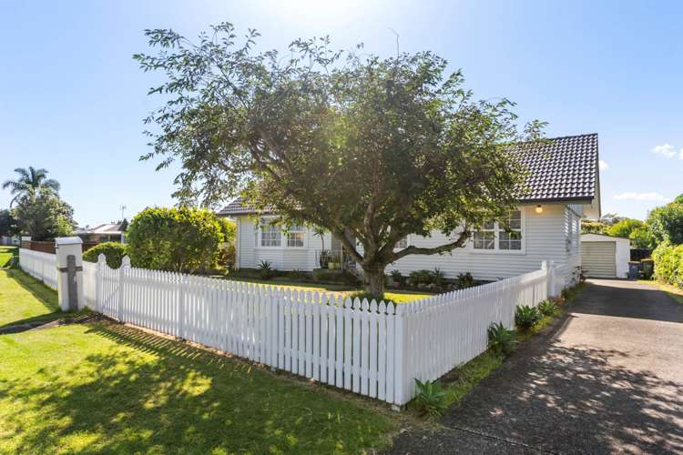 9 Riverpark Crescent Henderson_23