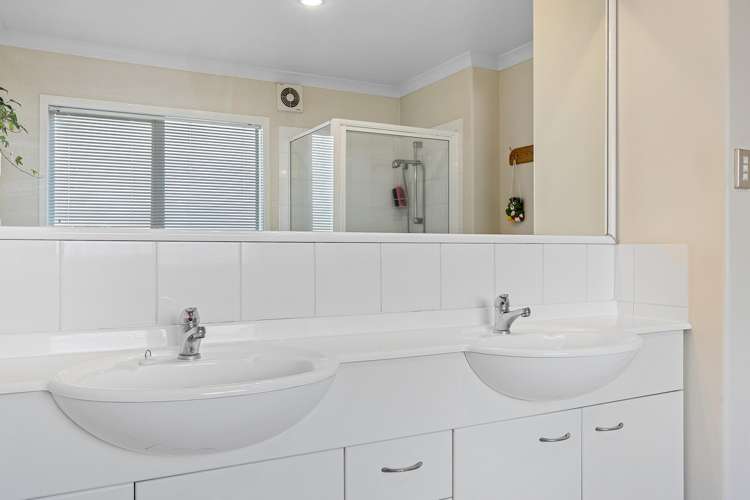 10 Mcmahon Drive Aidanfield_10