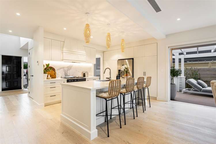 6 William Blake Way Riverhead_5