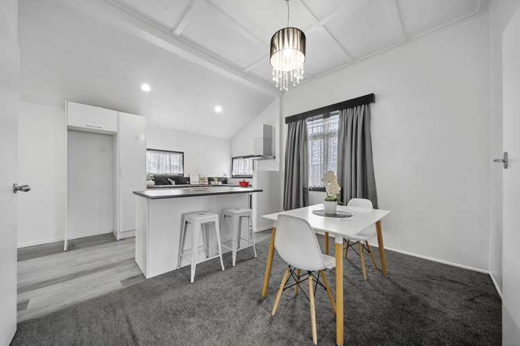 2/17 Cleek Road Mangere East_7