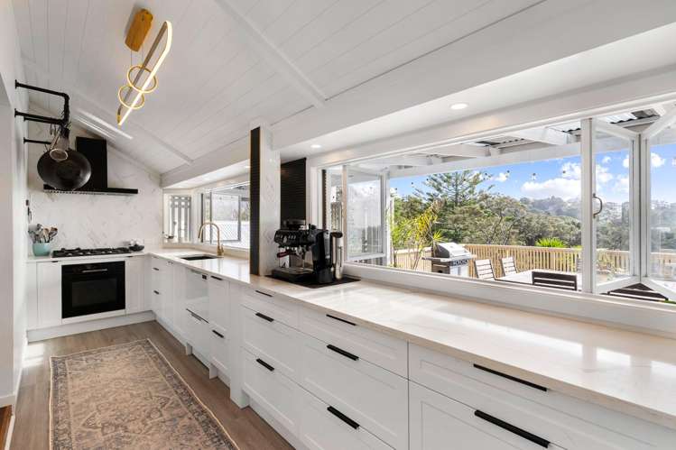 189 Godley Road Titirangi_5