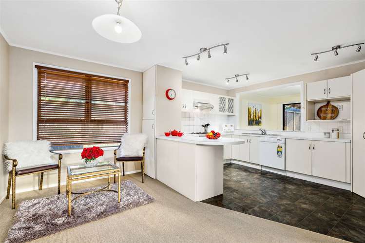 34 Sherwood Avenue Te Atatu South_9