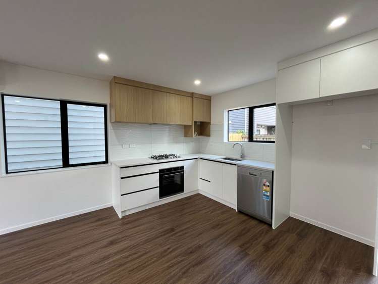 7C Chelburn Crescent Mangere East_3