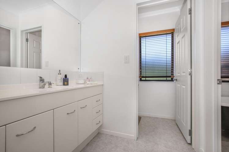 63 Alexandra Redoubt Road Tuakau_15