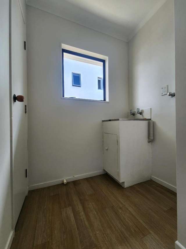 13B Bulkeley Terrace Marsland Hill_4