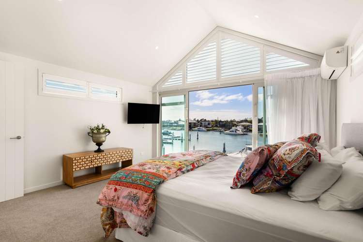 124 Motu Hei Pauanui_20