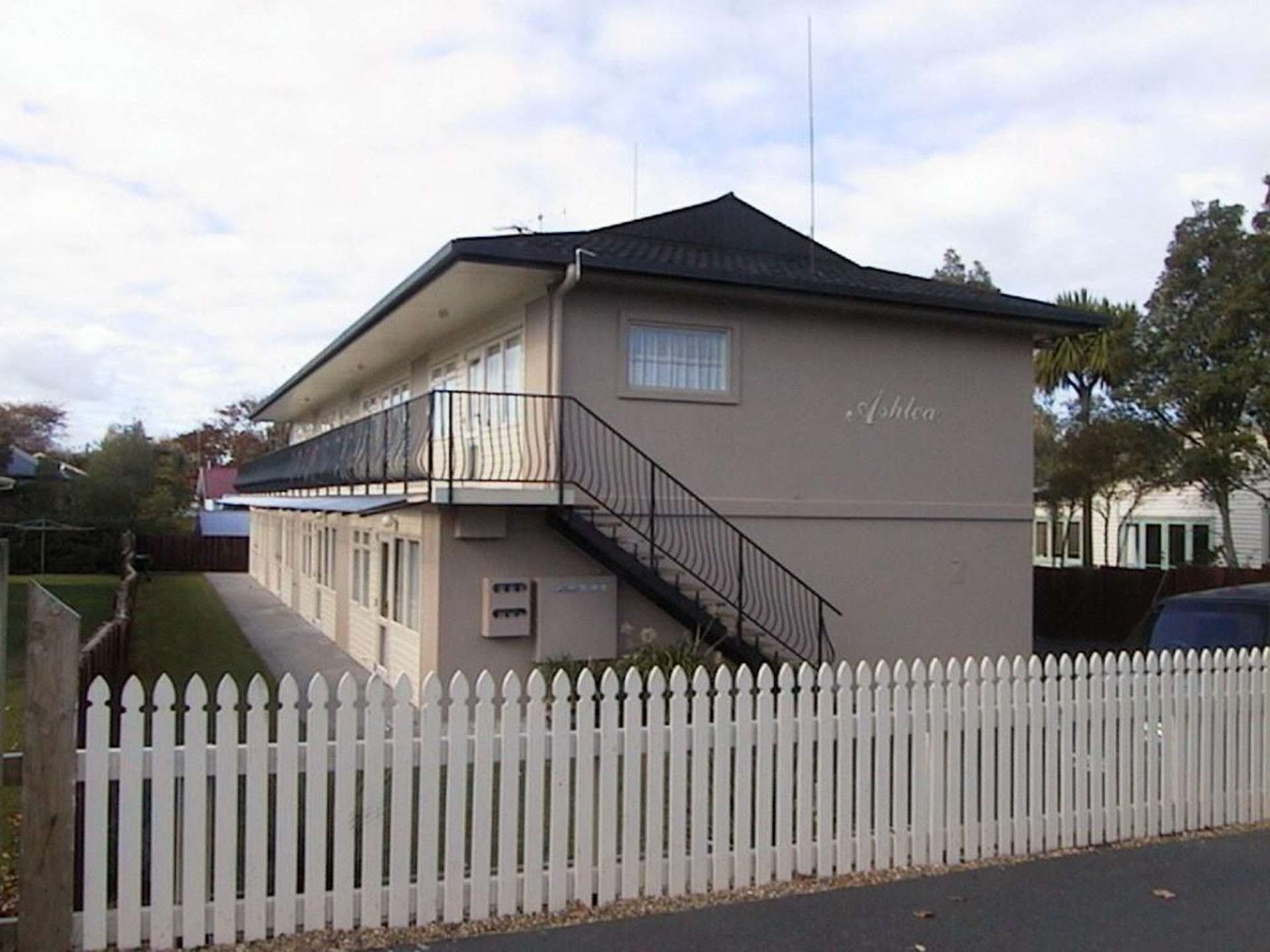6/13 Fow Street Hamilton Central_0