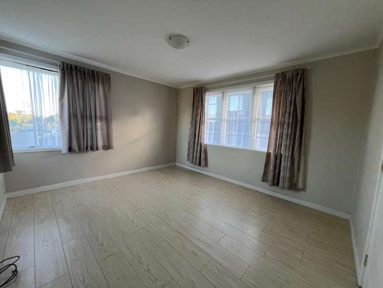 17 Bradbury Road Botany Downs_10