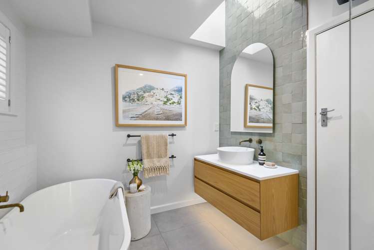 53 Whitfield Street Sumner_19