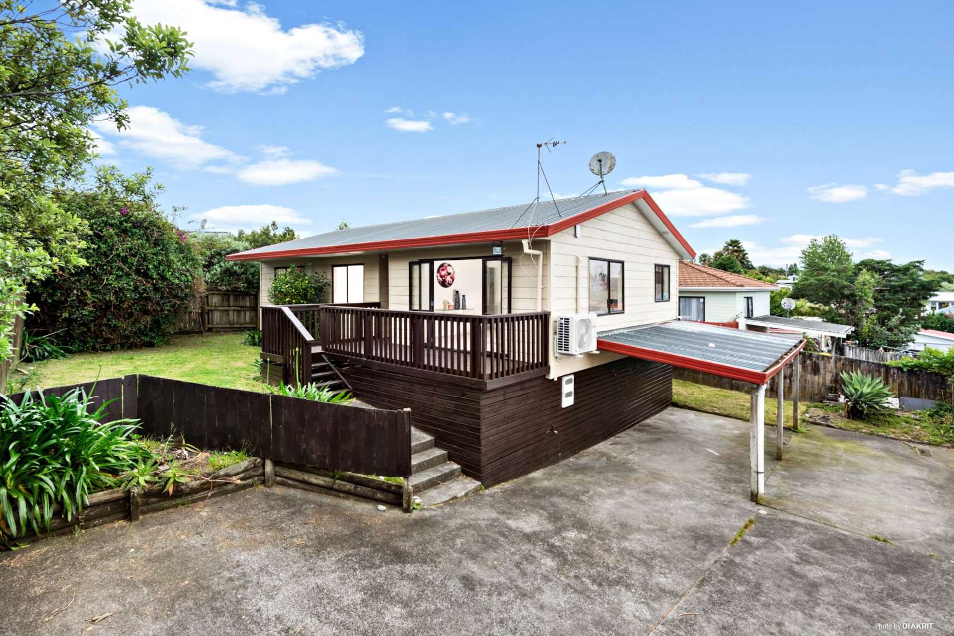 15a Gill Avenue Te Atatu Peninsula_0