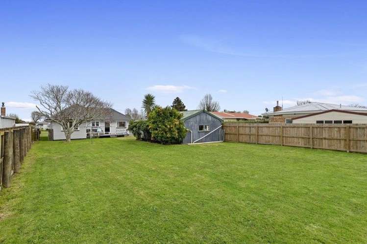 2 Clarke Avenue Te Aroha_14