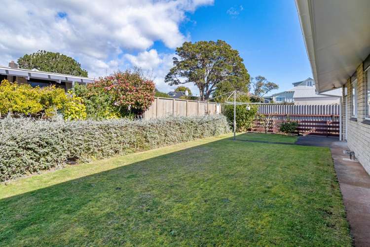 15 Barrett Street Westown_16