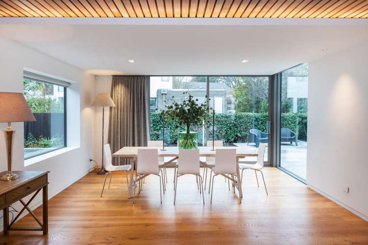 23 Desmond Street Merivale_21