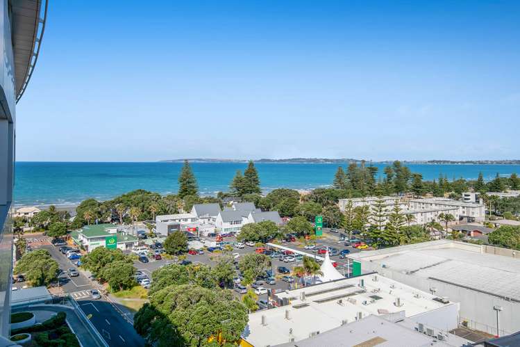 1011/11 Tamariki Avenue Orewa_14