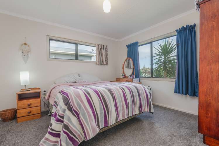 17 Rangitane Street Himatangi Beach_7