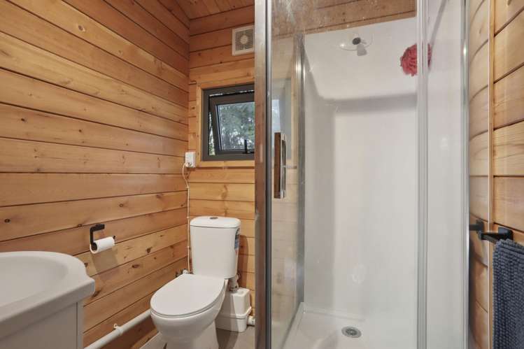 5 Laingholm Drive Laingholm_17