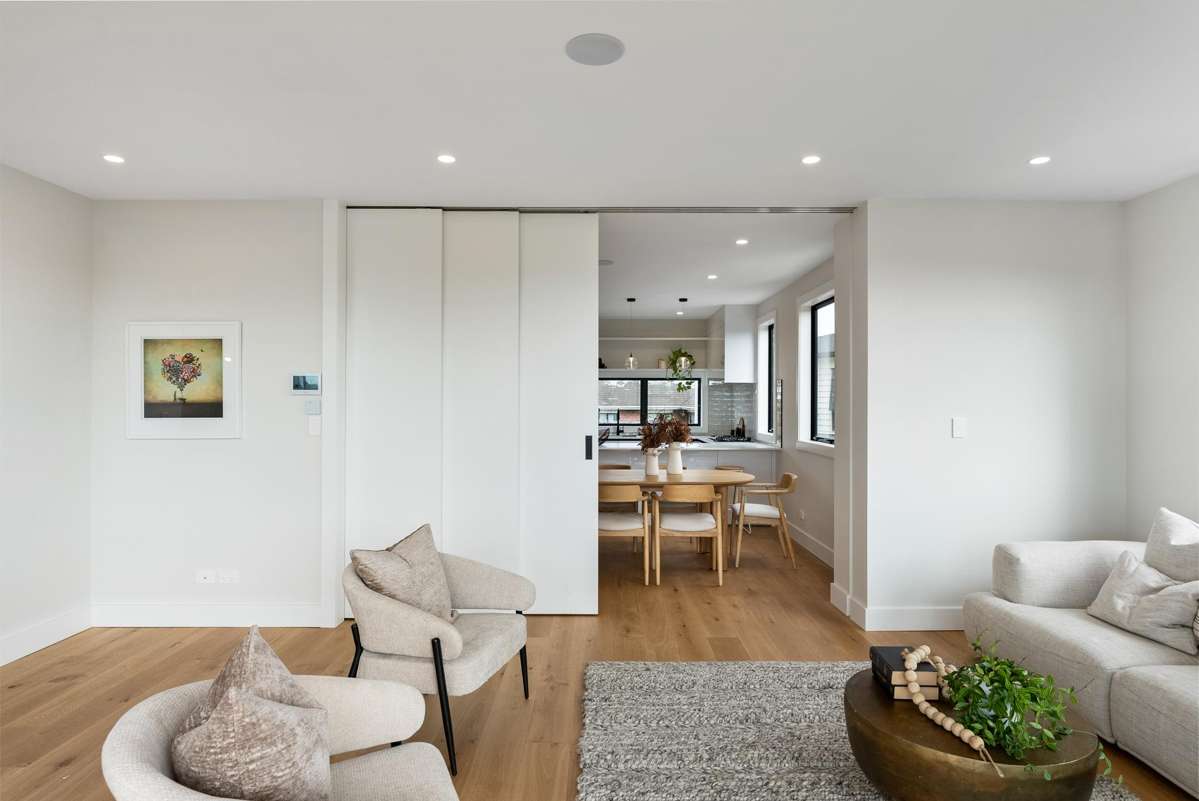 8/2 Valonia Street_1